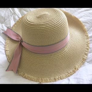 NWT Summer Sun Hat Versatile Natural w/ Peach Trim